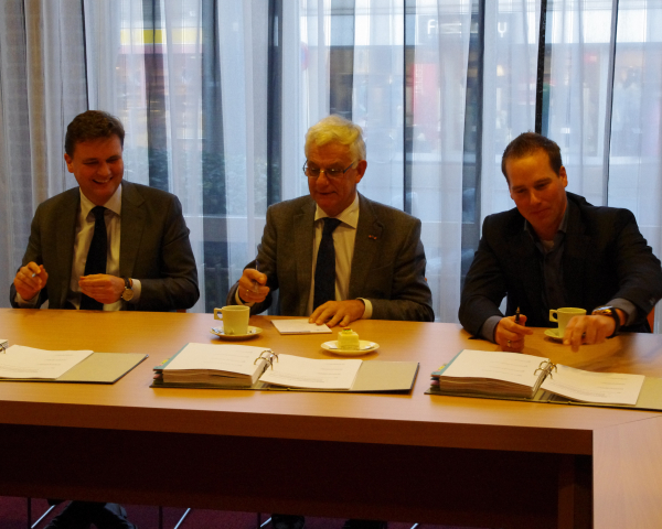 Ondertekening Braassemerland.JPG