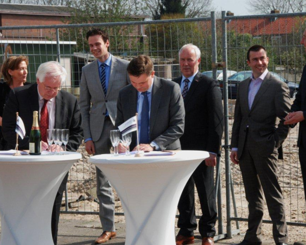 Ondertekening Renswoude.jpg